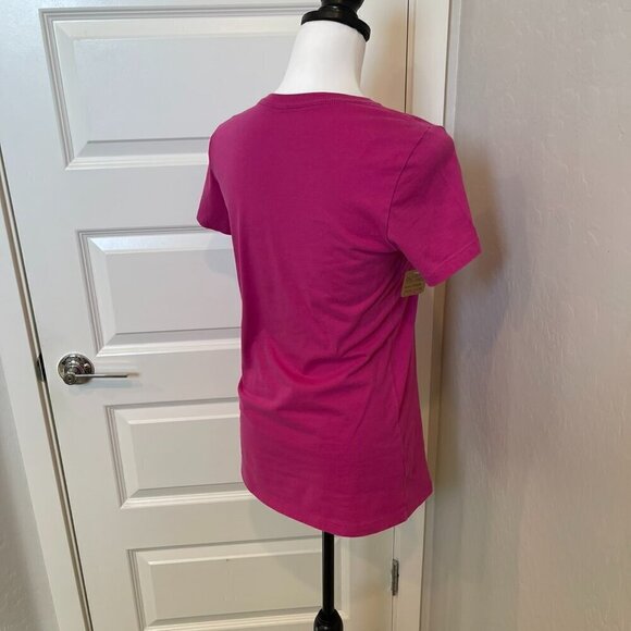 Bella + Canvas T-Shirt in Berry - Size Medium - NWOT (062) - Picture 6 of 8